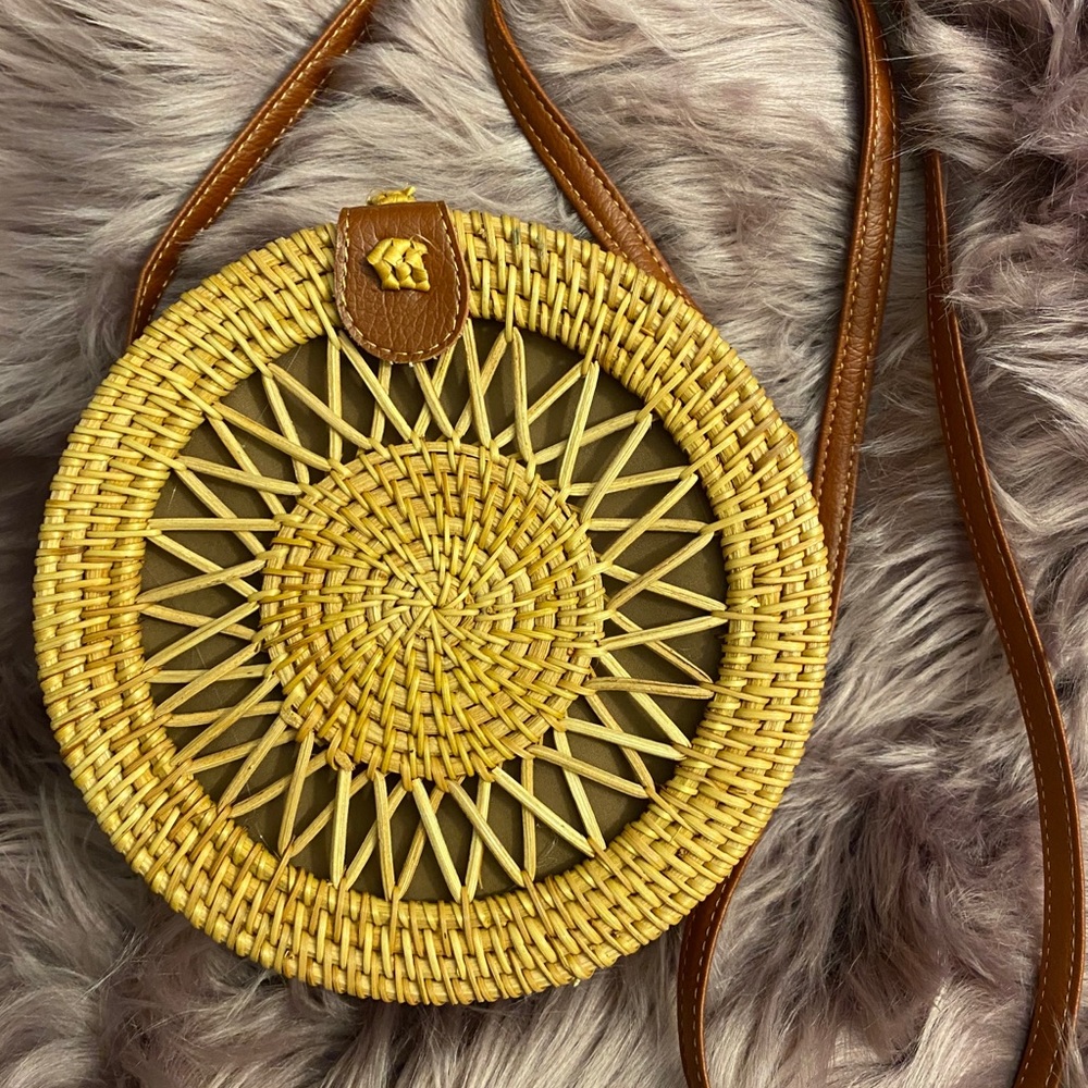 Hand bag